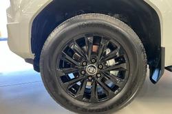 2025 Toyota Landcruiser Prado VX