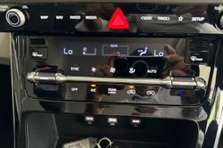 2020 Kia Carnival SLi