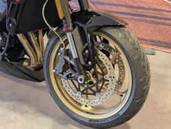 2025 Triumph Trident 800 Trident Black