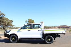 2022 Toyota Hilux SR