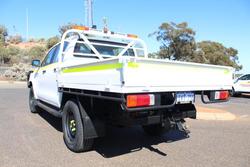 2022 Toyota Hilux SR