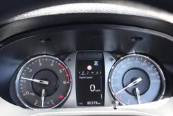 2022 Toyota Hilux SR