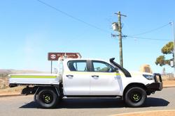 2022 Toyota Hilux SR