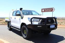 2022 Toyota Hilux SR