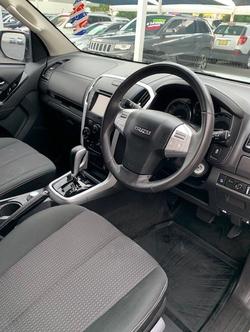 2019 Isuzu MU-X LS-M