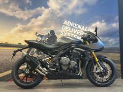 Triumph Speed Triple 1200 RR Breitling Special Edition