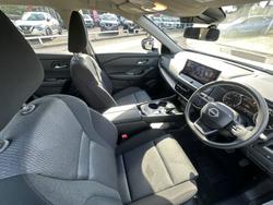 2025 Nissan X-TRAIL ST