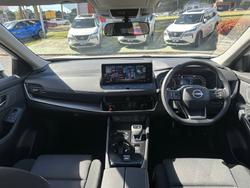 2025 Nissan X-TRAIL ST