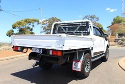 2022 Toyota Hilux SR