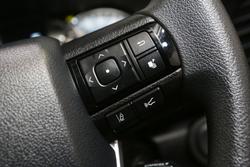 2025 Toyota Hilux SR