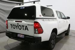 2025 Toyota Hilux SR