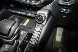 2025 Toyota Landcruiser Prado VX