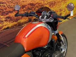 2025 BMW R 12 S R 12 Orange