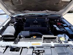 2010 Mitsubishi Pajero Platinum NT MY10 4X4 Cool Silver