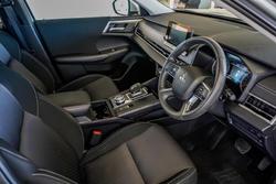 2024 Mitsubishi Outlander ES