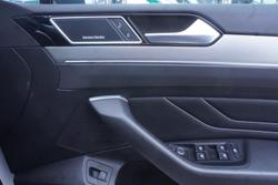 2021 Volkswagen Passat 206TSI R-Line