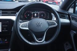 2021 Volkswagen Passat 206TSI R-Line