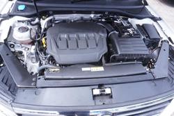 2021 Volkswagen Passat 206TSI R-Line