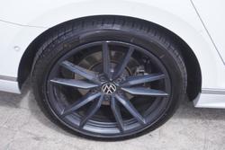 2021 Volkswagen Passat 206TSI R-Line