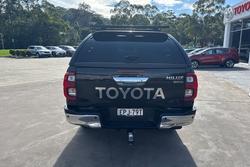 2021 Toyota Hilux SR5