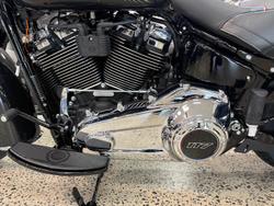 2026 Harley-Davidson Heritage Classic 117 (FLHC) Softail Grey