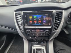 2016 Mitsubishi Pajero Sport GLS