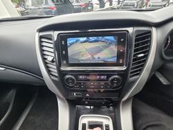 2016 Mitsubishi Pajero Sport GLS