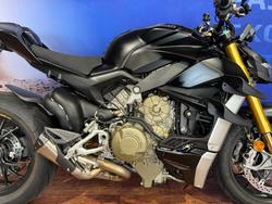 2022 Ducati STREETFIGHTER V4 S Black