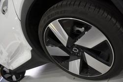 2024 Volvo C40 Recharge Twin MY24 AWD Crystal White