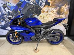 2025 Yamaha YZF-R7LA BLUE