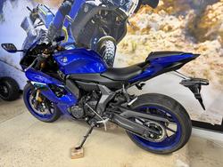 2025 Yamaha YZF-R7LA BLUE