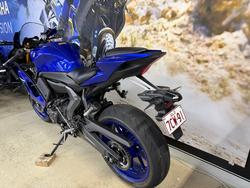 2025 Yamaha YZF-R7LA BLUE