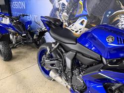 2025 Yamaha YZF-R7LA BLUE