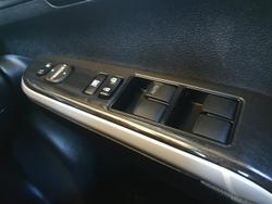 2017 Toyota Camry Atara SL ASV50R Silver Pearl