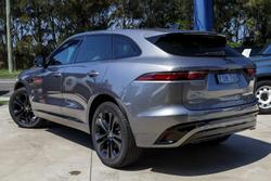2024 Jaguar F-PACE P250 R-Dynamic SE