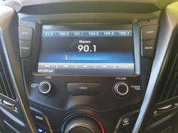 2017 Hyundai Veloster FS5 Series II Veloster Red