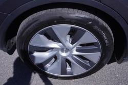 2023 Tesla Model Y Rear-Wheel Drive