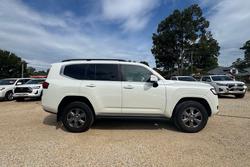 2022 Toyota Landcruiser VX