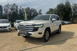 2022 Toyota Landcruiser VX
