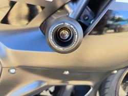 2024 YAMAHA YZF-R7LA Black