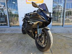 2024 YAMAHA YZF-R7LA Black