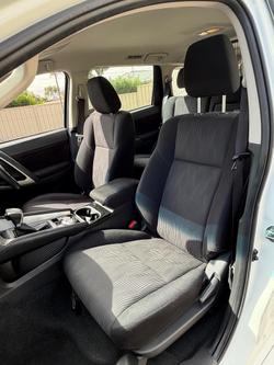 2022 Mitsubishi Pajero Sport GLX