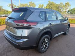 2025 Nissan X-TRAIL ST