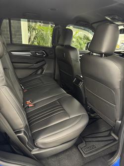 2025 Isuzu MU-X LS-T