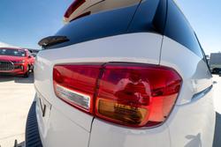 2018 Kia Carnival SLi