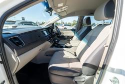 2018 Kia Carnival SLi