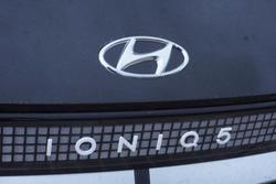 2023 Hyundai IONIQ 5 Essential