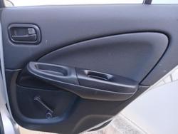 2005 Nissan Pulsar ST N16 MY04 Platinum