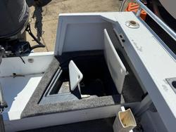 2013 QUINTREX 470 Top Ender