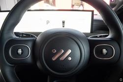 2025 MG IM5 Platinum